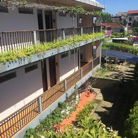 Pakerisan East Mansion Hotel